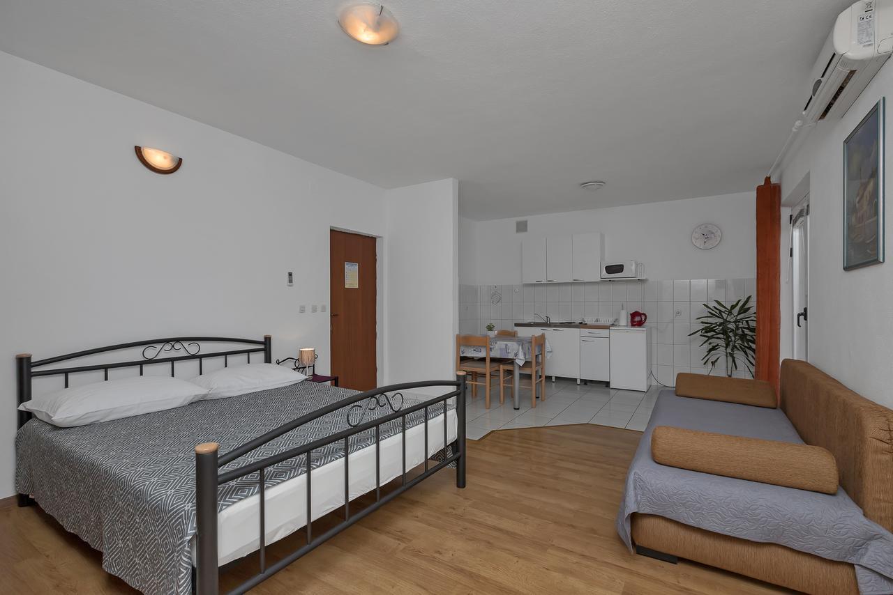 Apartmani Leona Makarska Zewnętrze zdjęcie